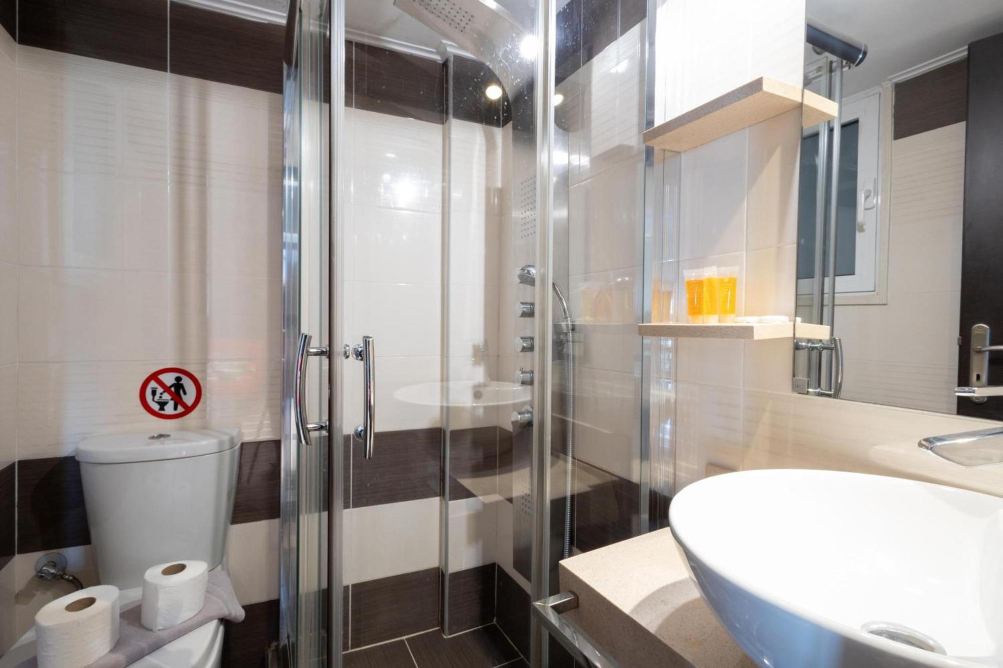 A Luxury & Comfortable Apt In Atena Exterior foto