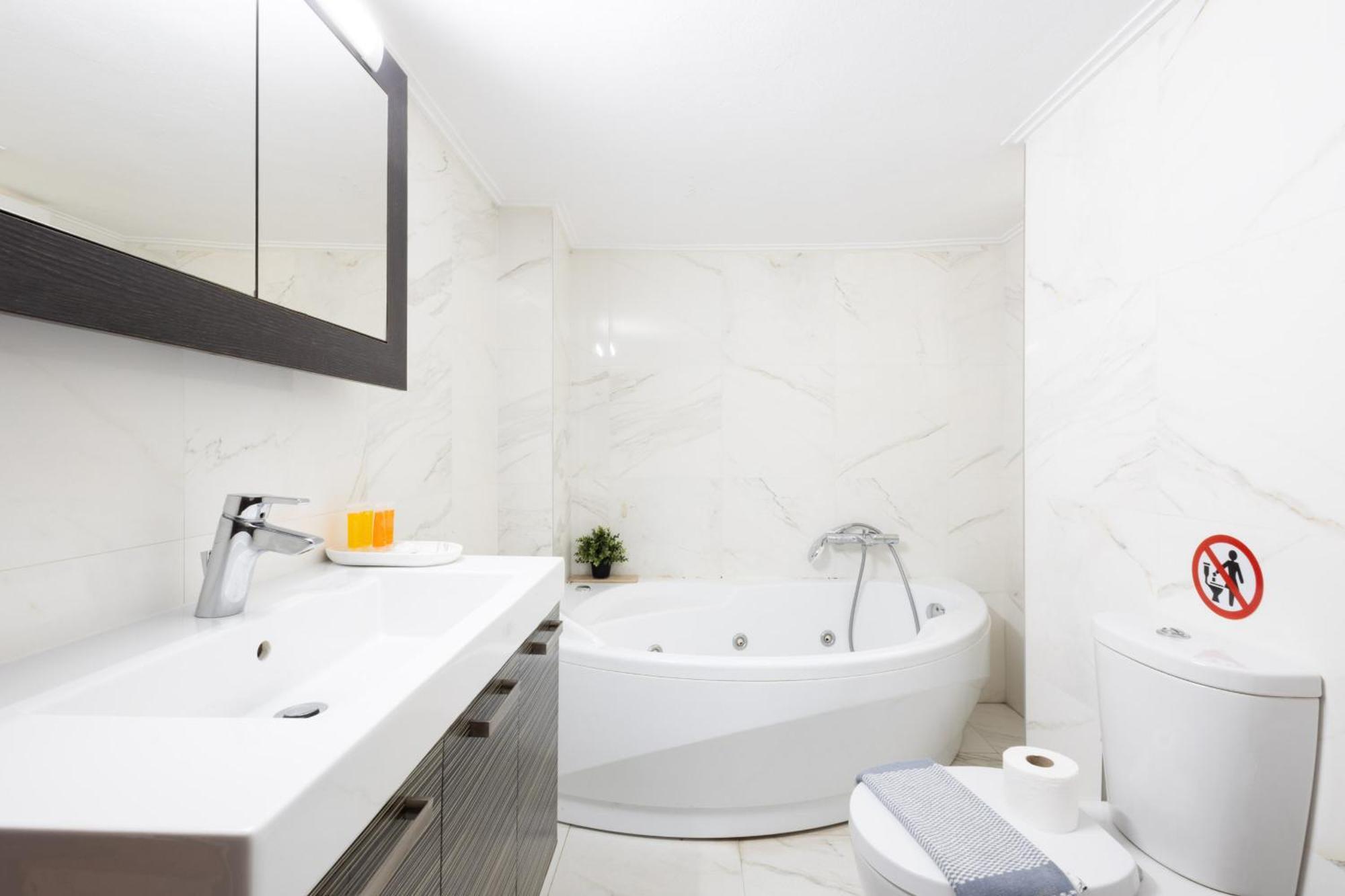 A Luxury & Comfortable Apt In Atena Exterior foto